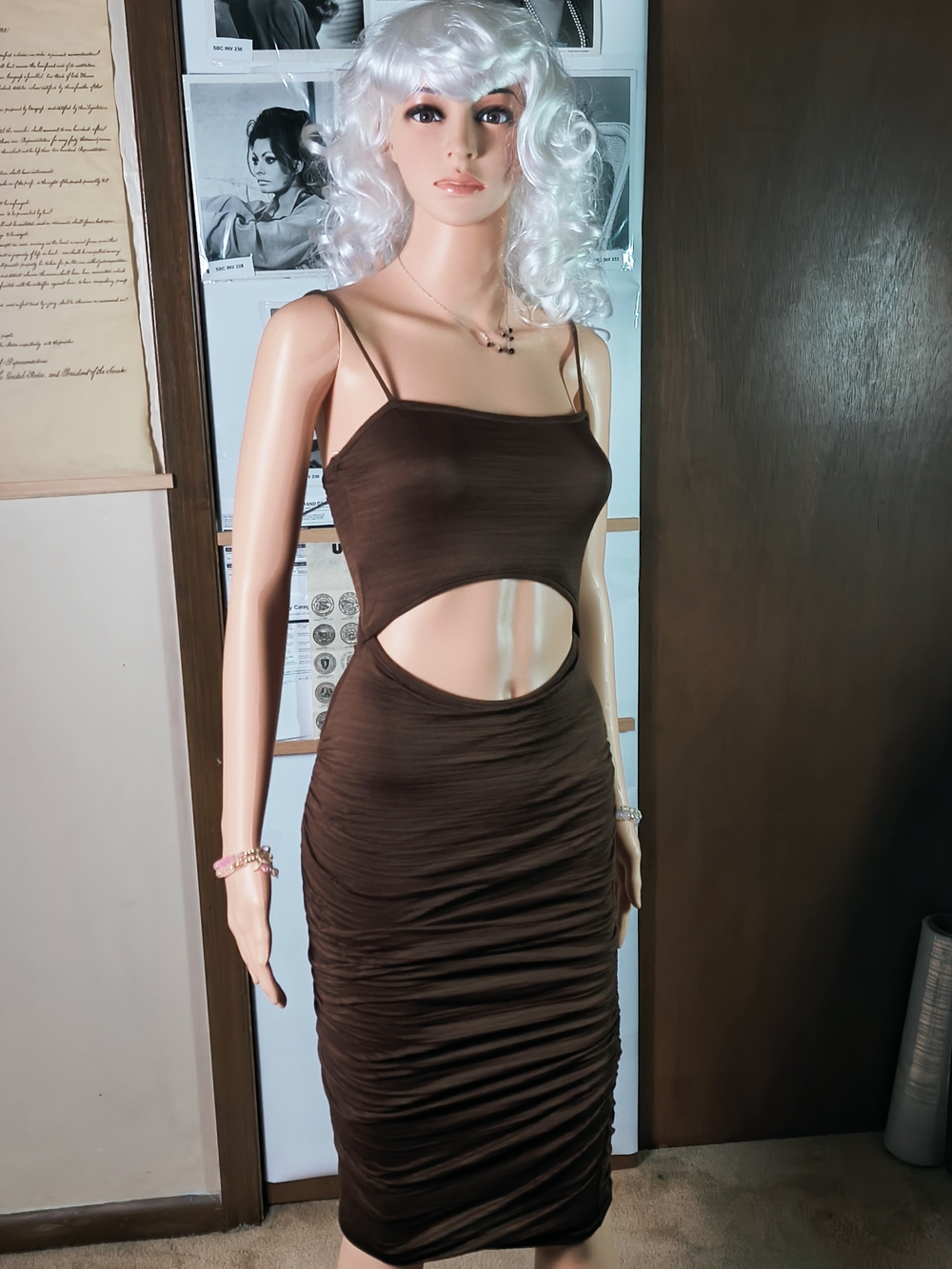 Windsor Chocolate Brown Cutout Ruched Midi Dress Small Bodycon Party Homecoming